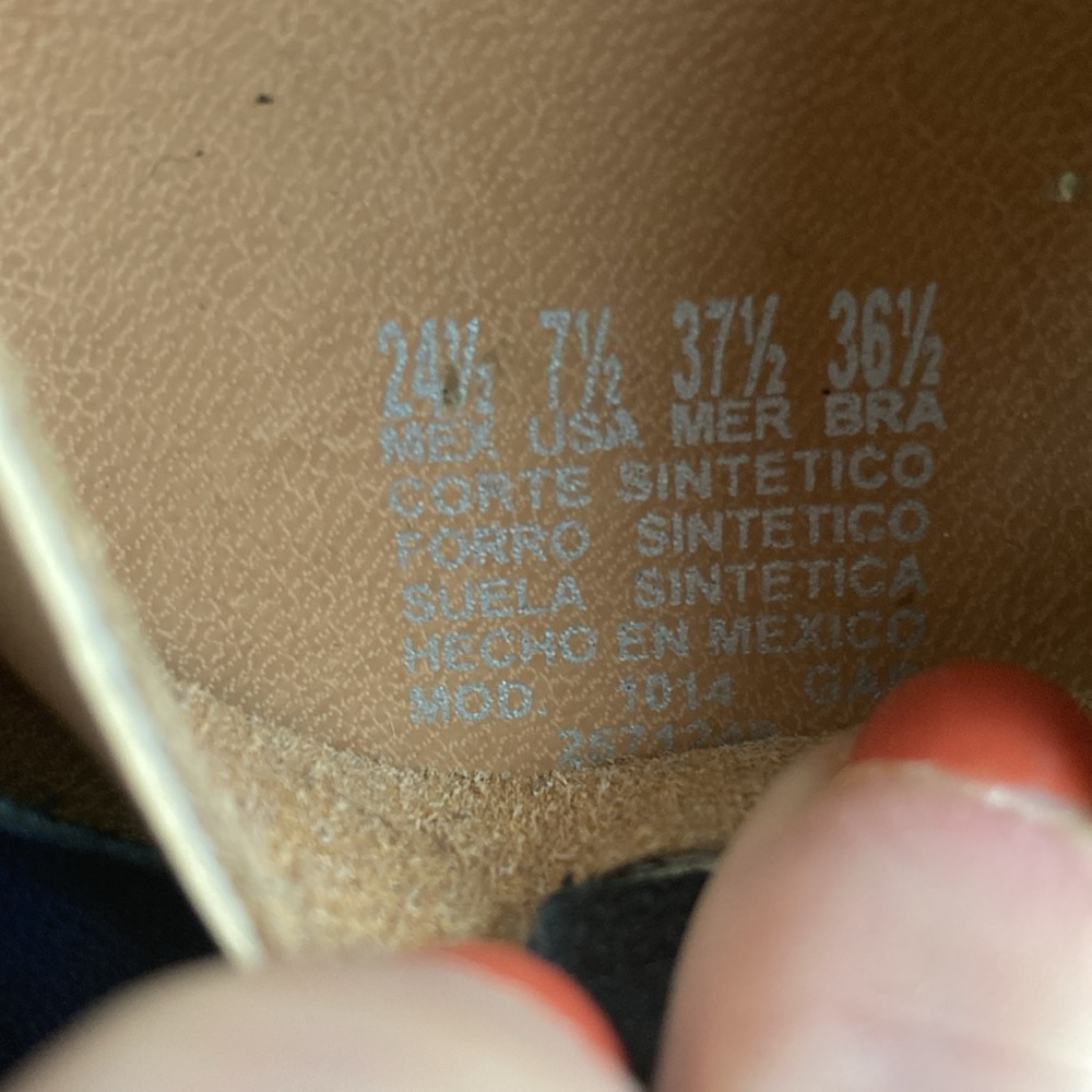 Comfortable wooden heel sandals by Andrea. - Picture 5 of 11